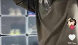 抖音吃瓜男网红是谁,他是谁？为何如此火爆？